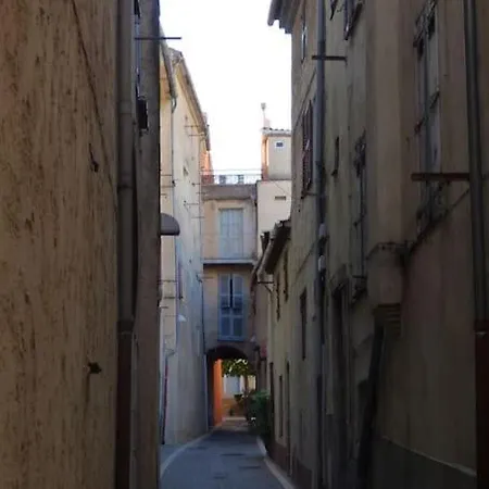 Coeur De , Parking Et Clim Hyeres